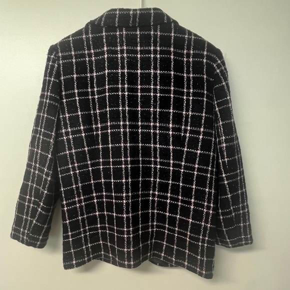 Sag Harbor jacket.Sz 18 Stripes pale pink on black, EUC, 88% acrylic, PP 24” - Picture 7 of 11